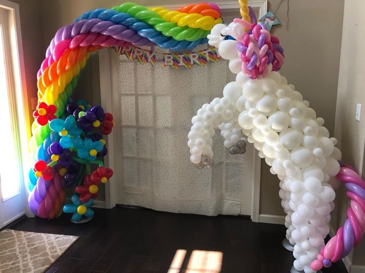 Add that extra spark to your event with Unicorns and Rainbow! Balloons by Dustin…